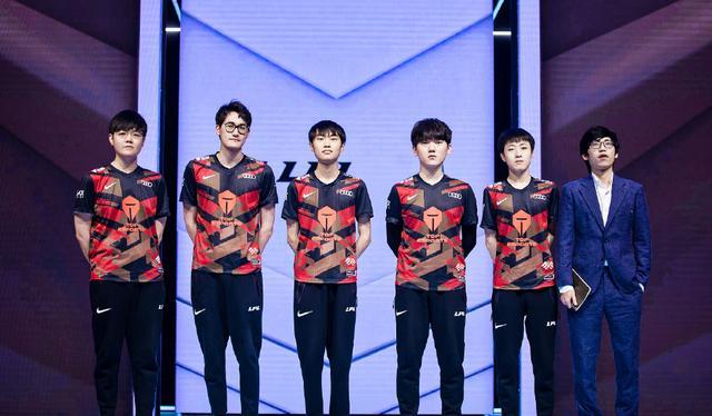 的年轻人 的年轻人