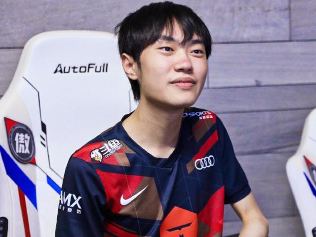 尤其是落后 尤其是落后