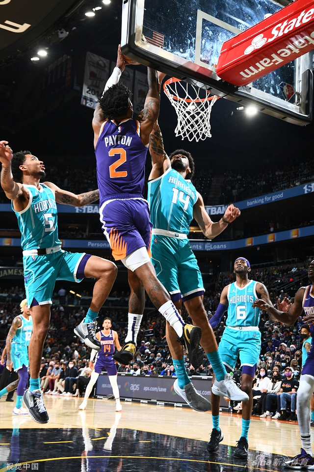 中国男篮主场100：58战胜日本男篮 取得晋级亚洲杯正赛资格人民日报客户端.