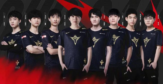 郑钦文展现 郑钦文展现